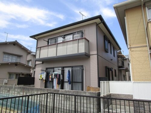 広島市安佐南区東原2丁目の賃貸アパート<br>アストラムライン西原駅が利用可能でフルリノベーションの2ＬＤＫ物件<br>生活環境の整った東原エリアで幼稚園・保育園・東野小学校へも近くです