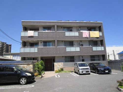 広島市安佐南区祇園2丁目の賃貸マンション<br>上下階の遮音性が高く徒歩圏内に多くの利便施設が揃った2LDK物件<br>使い方次第で光熱費を軽減可能なオール電化物件です 広島市安佐南区祇園2丁目の賃貸マンション<br>上下階の遮音性が高く徒歩圏内に多くの利便施設が揃った2LDK物件<br>使い方次第で光熱費を軽減可能なオール電化物件です