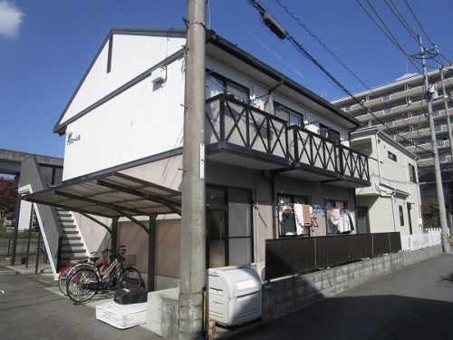 広島市安佐南区西原3丁目の賃貸アパート<br>アストラムライン祇園新橋北駅まで徒歩2分のシングル物件<br>バス・トイレ別で安めな賃料価格でネット使用料は無料です