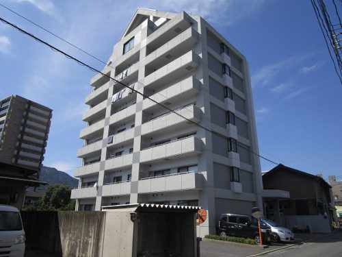 広島市安佐南区祇園1丁目の賃貸マンション<br>ＪＲ下祇園駅が徒歩3分で市内中心部への通勤に便利なフルリノベーション3ＬＤＫ物件<br>公園・コンビニ・スーパー等も徒歩圏内に揃ったエリアでネット使用料は無料です