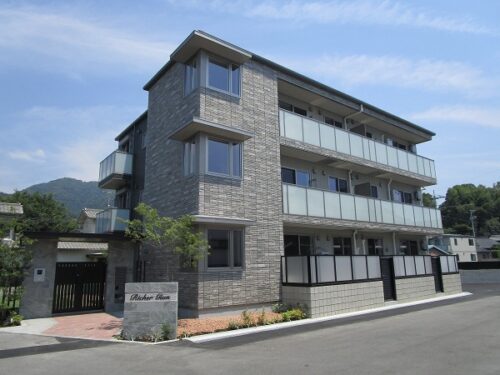 広島市安佐南区祇園4丁目の賃貸マンション<br>イオンモールが徒歩圏内にありお子様連れ世帯に魅力の2LDK物件<br>室内の充実した設備が転勤者さんにも向いておりネット使用料は無料です 広島市安佐南区祇園4丁目の賃貸マンション<br>イオンモールが徒歩圏内にありお子様連れ世帯に魅力の2LDK物件<br>室内の充実した設備が転勤者さんにも向いておりネット使用料は無料です