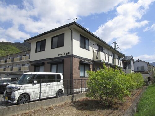 広島市安佐南区緑井8丁目の賃貸アパート<br>ＪＲ七軒茶屋駅まで徒歩圏内で2ＤＫから1ＬＤＫへのリフォーム物件<br>利便性が良好なのに安めな賃料価格が新婚さんにも向いてます
