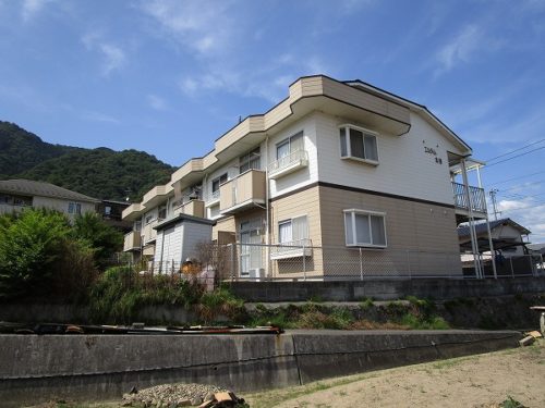 広島市安佐南区八木4丁目の賃貸アパート<br>駐車料含んでも安めな賃料価格が魅力の2ＤＫ物件<br>安佐北区へ勤務される方にも向いた立地です