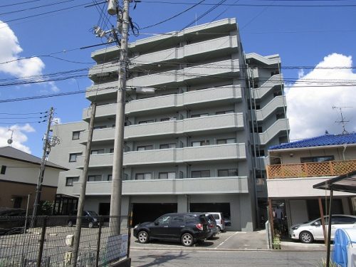 広島市安佐南区祇園2丁目の賃貸マンション<br>ＪＲ古市橋駅近くでネット無料のリノベーション2ＬＤＫ物件<br>徒歩圏内には利便施設も揃った環境で子育て世帯向きです