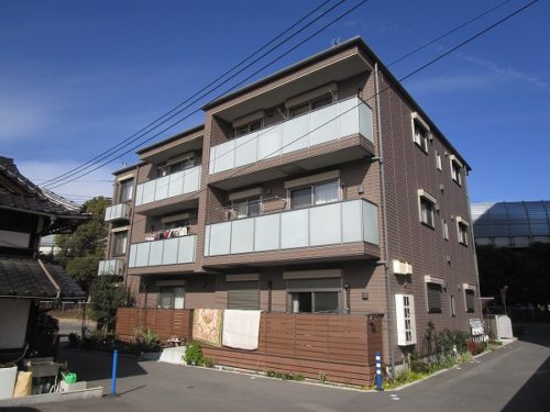 広島市安佐南区大町東3丁目の賃貸マンション<br>通勤に便利な大町駅が利用可能でネット無料の2ＬＤＫ物件<br>コンビニ・スーパー・幼稚舎・保育園・公園等が揃っている環境です