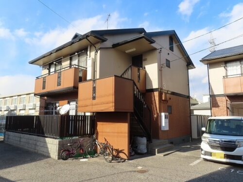 広島市安佐南区東野2丁目の賃貸アパート<br>幼稚園・保育園が揃って子育て世帯に向いた2ＬＤＫ物件<br>アストラムラ中筋駅も利用可能なので通勤にも便利です