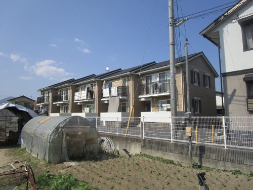 広島市安佐南区東野1丁目の賃貸テラスハウス<br>幼稚園・保育園・小学校へ近くがお子様連れ世帯向きの3ＬＤＫ物件<br>アストラムライン駅・コンビニ・スーパー等も徒歩圏内で揃った環境です