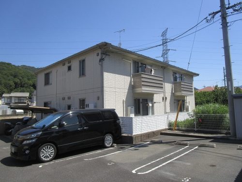 広島市安佐南区緑井7丁目の賃貸アパート<br>ＪＲ七軒茶屋駅まで徒歩圏内が通勤にも便利な1ＬＤＫ物件<br>洋室はべッドが置ける広さになっています