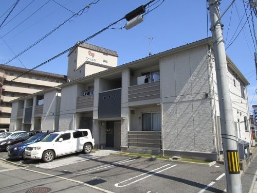 広島市安佐南区大町東1丁目の賃貸アパート<br>大町エリアだからこその周辺環境で何でも徒歩圏内に揃ったシングル物件<br>ワンルームでも広さが魅力でネット使用料は無料です