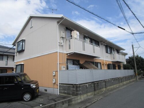 広島市安佐南区川内4丁目の賃貸アパート<br>安佐北区方面へのに勤務の方にも向いた3ＬＤＫ物件<br>川内幼稚園・川内小学校に近く室内はネット無料です