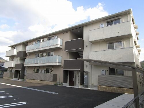 広島市安佐南区上安1丁目の賃貸アパート<br>安田女子大学生さんにも安心なームセキュリティ搭載の1ＬＤＫ物件<br>コンビニが徒歩2分の立地も魅力で室内はネット無料です
