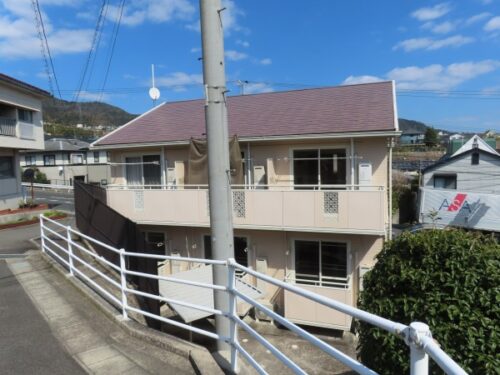 広島市安佐南区上安2丁目の賃貸アパート<br>安めな賃料価格でバストイレ別のシングル物件<br>近くにはコンビニもあり室内はネット無料です