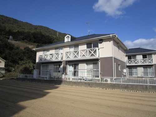 広島市安佐南区八木8丁目の賃貸アパート<br>ＪＲ上八木駅まで徒歩6分で3ＤＫから2ＬＤＫへのリノベ物件<br>静かな環境で安佐北区方面への勤務にも向いた立地です