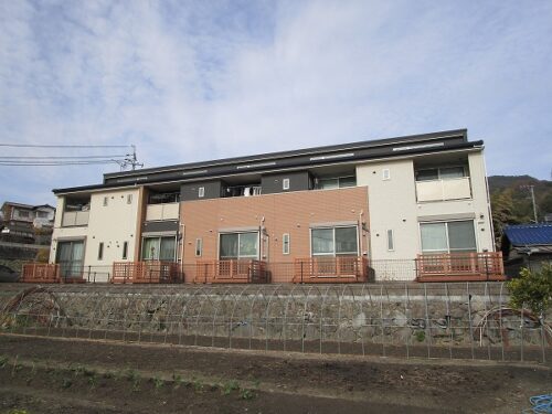 広島市安佐南区祇園4丁目の賃貸アパート<br>広島経済大学の学生さんに向いたネット無料のシングル物件<br>イオンモールへ徒歩圏内なのも単身者さんには魅力的な立地です